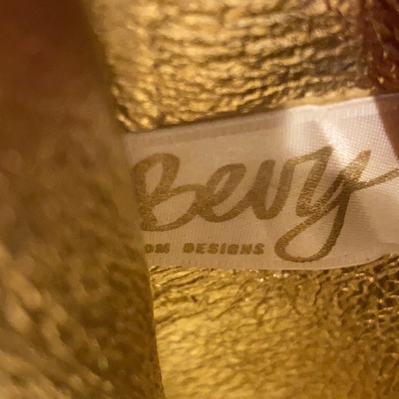 Vintage Bevy Crossbody Leather Beaded Bag - Picture 7 of 11